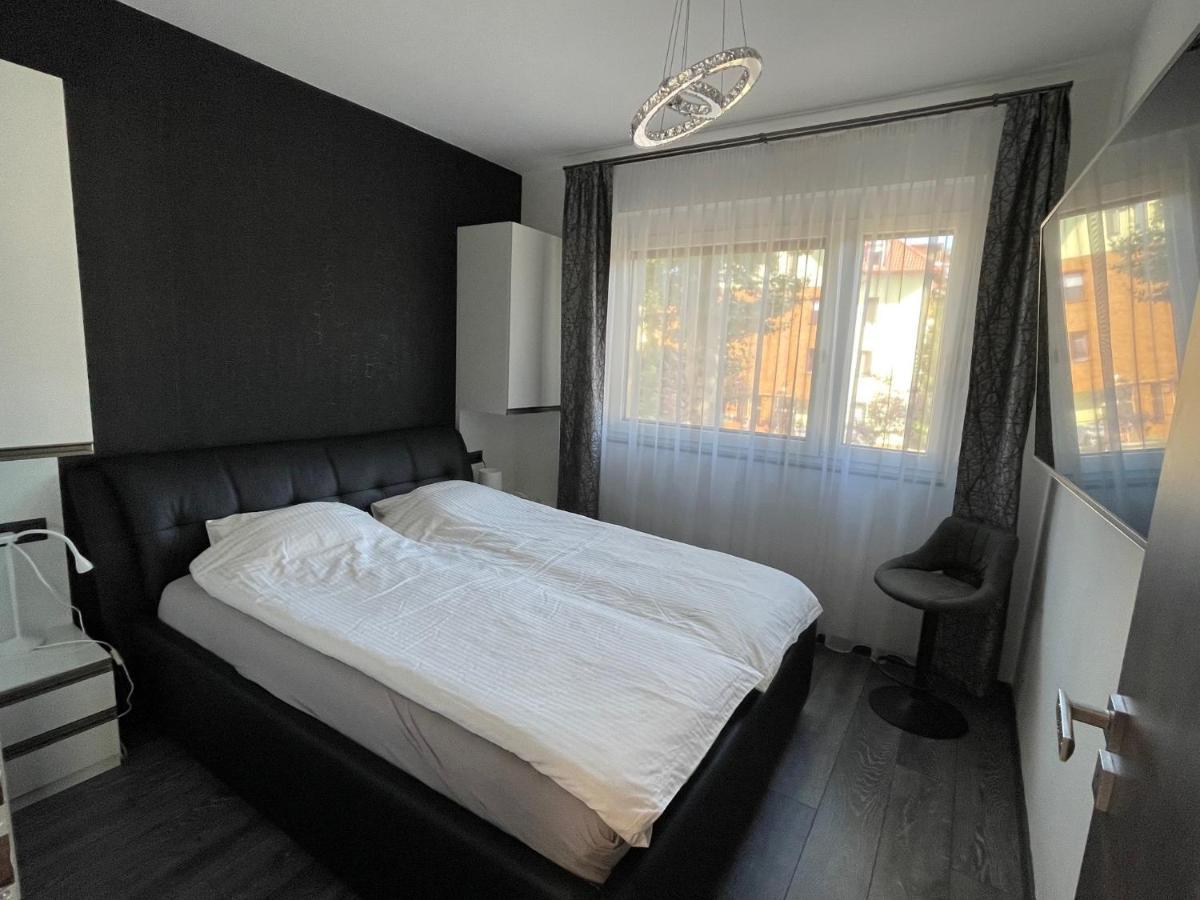 Republic5 Apartment Сиофок Екстериор снимка