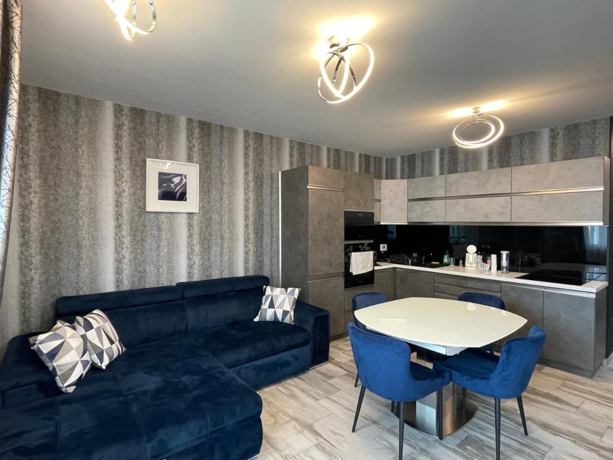 Republic5 Apartment Сиофок Екстериор снимка