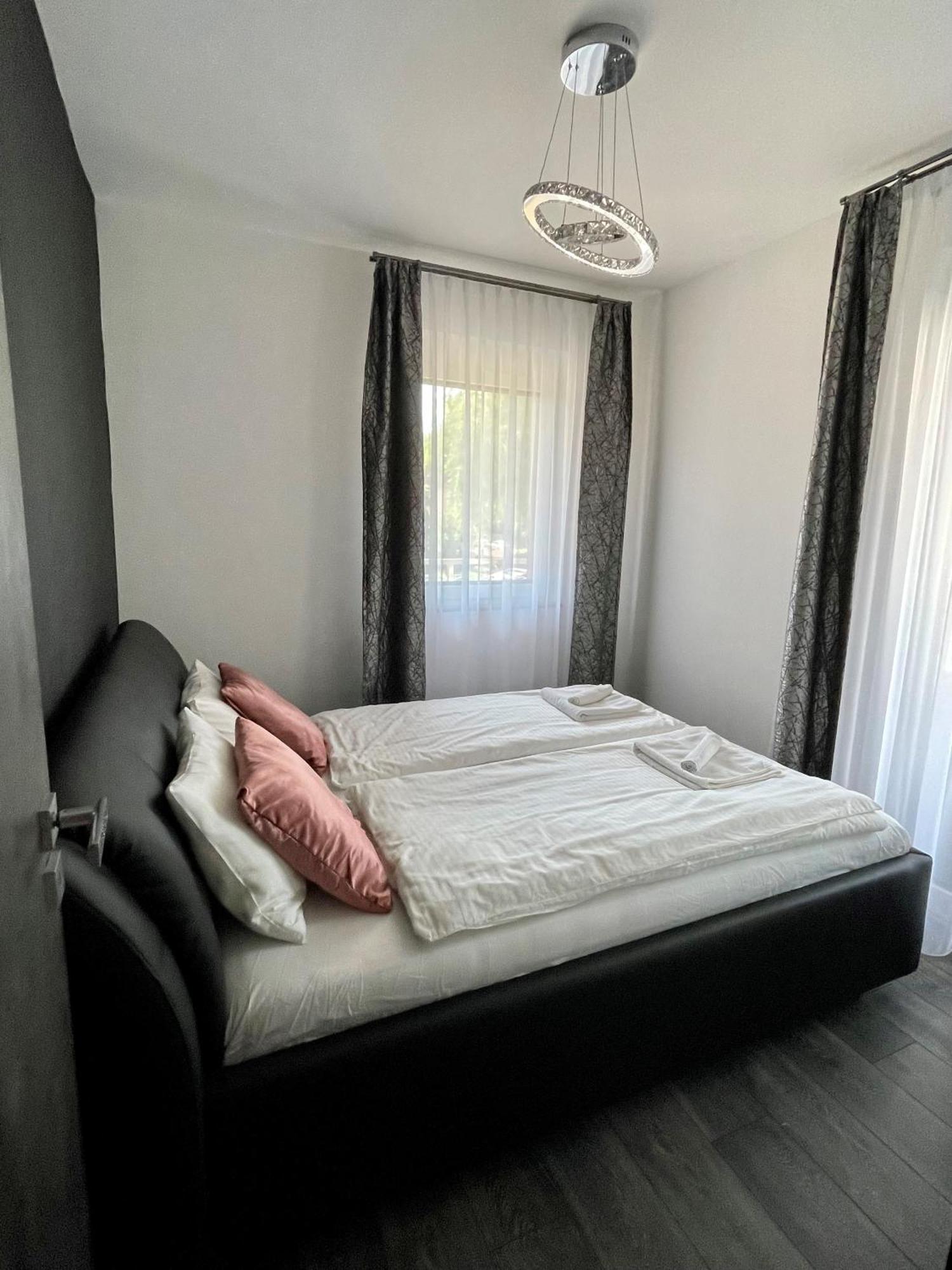 Republic5 Apartment Сиофок Екстериор снимка