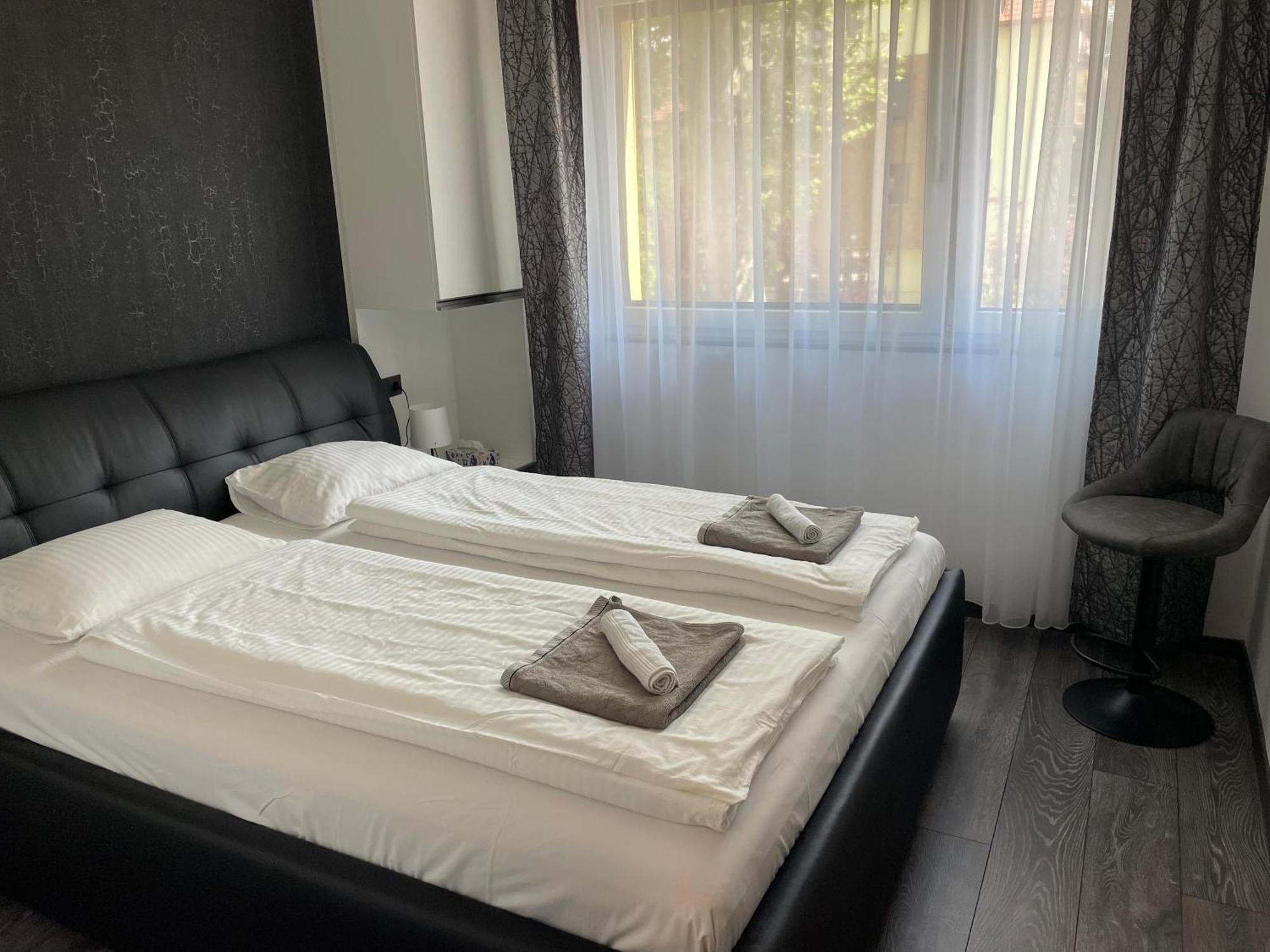 Republic5 Apartment Сиофок Екстериор снимка